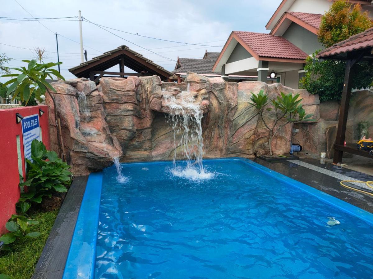 Roemahkoe Holidayhome Malacca Kültér fotó