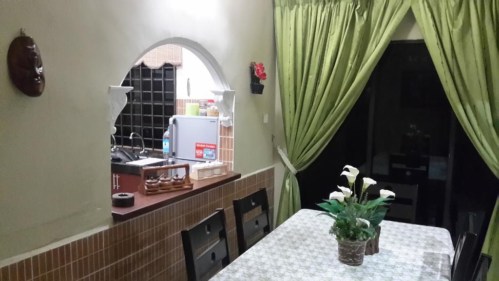 Roemahkoe Holidayhome Malacca Kültér fotó